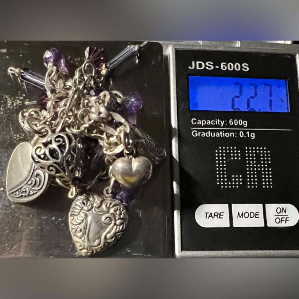 925 silver chain with hearts and with a weight of 22.7 grams and 21 inches long,